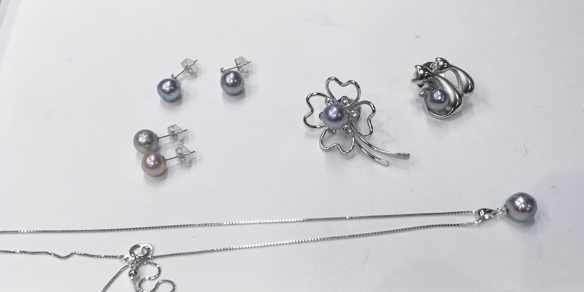 真珠のアクセサリー